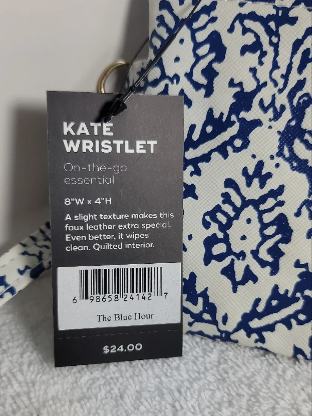 Scout  THE BLUE HOUR Blue and White Patterned Wristlet -NWT